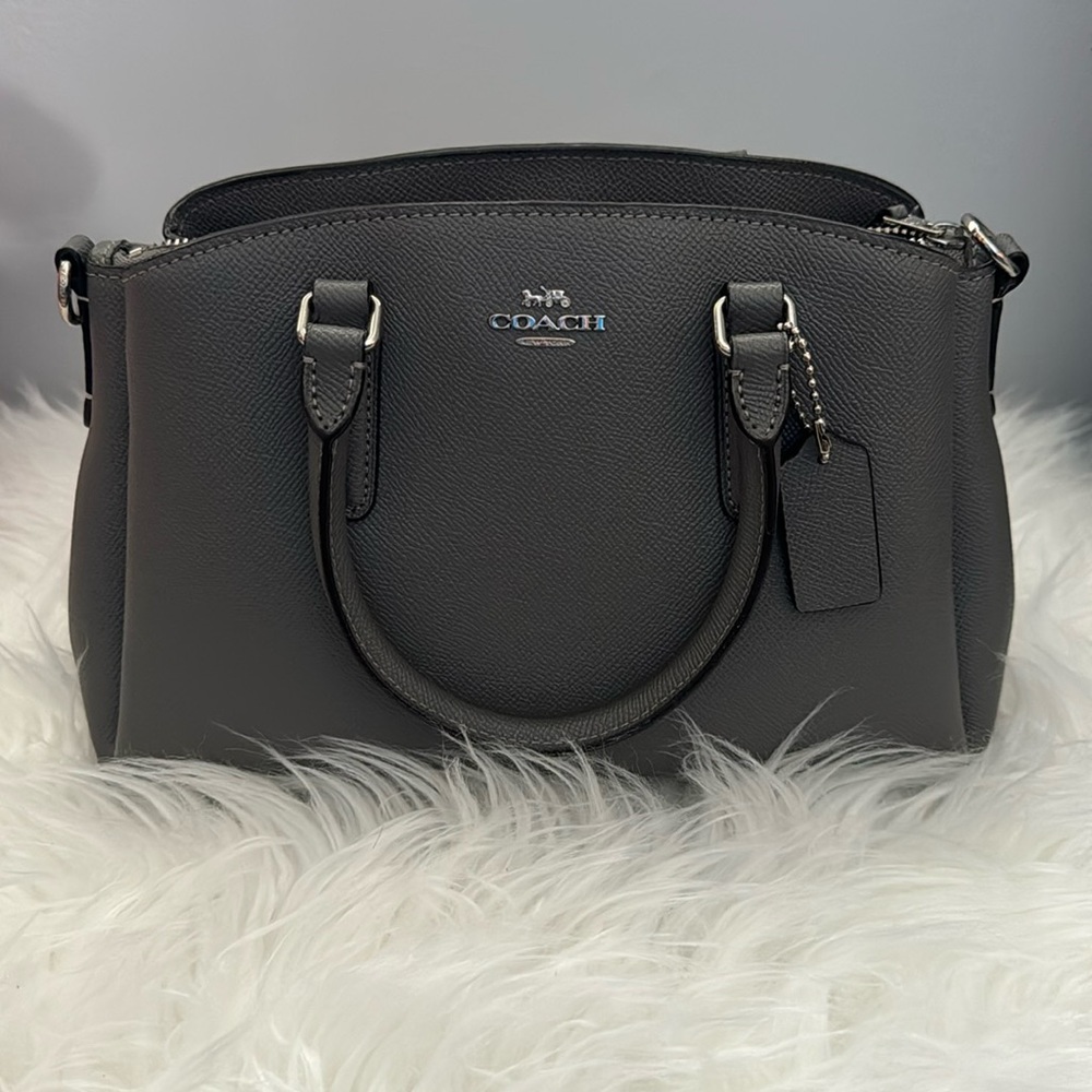 Coach Purse with detachable strap to make it a crossbody!